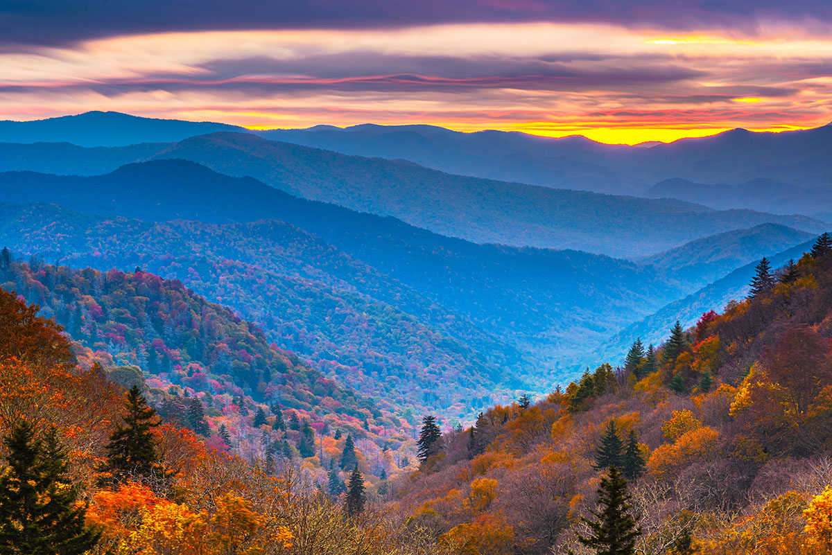 Smoky Mountains National Park, Tennessee, USA autumn landscape